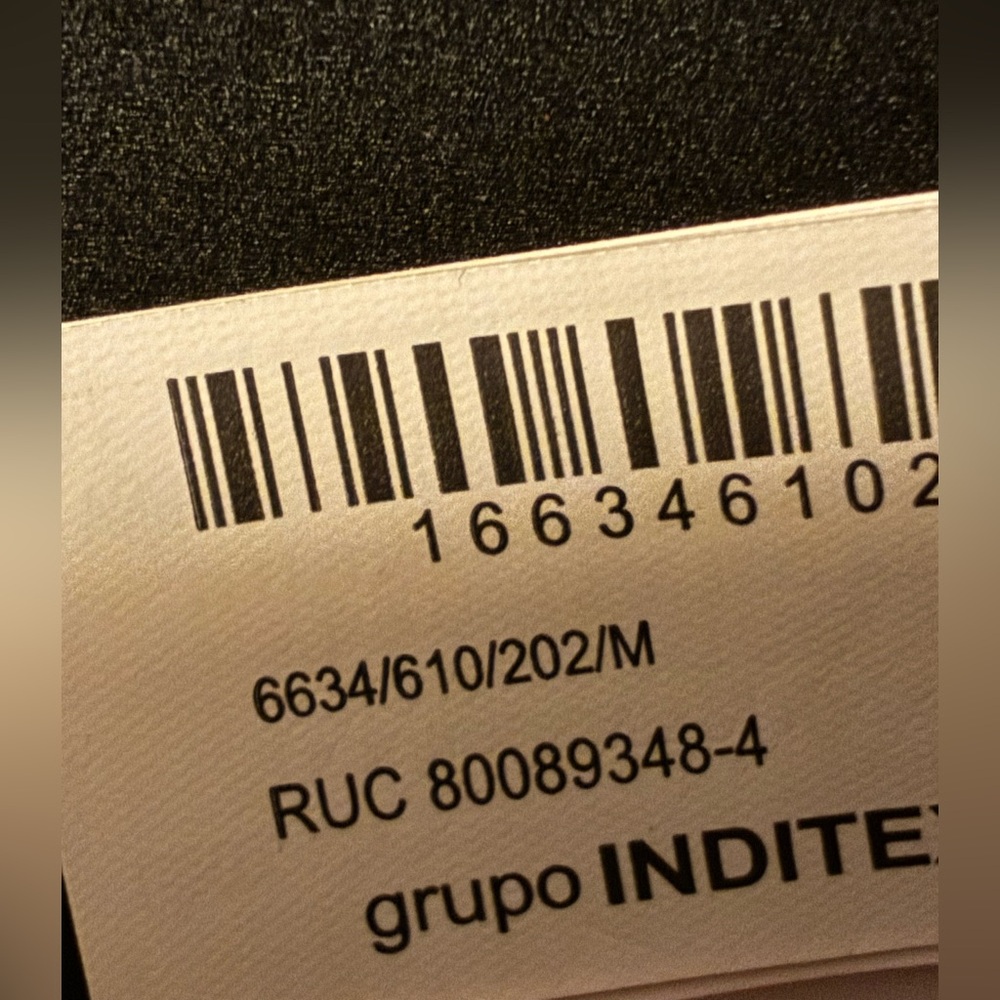 Zara Golden/Silver Elongated Rigid Minaudière. - Picture 6 of 9